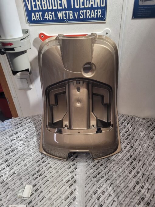 Vespa lx beenschild